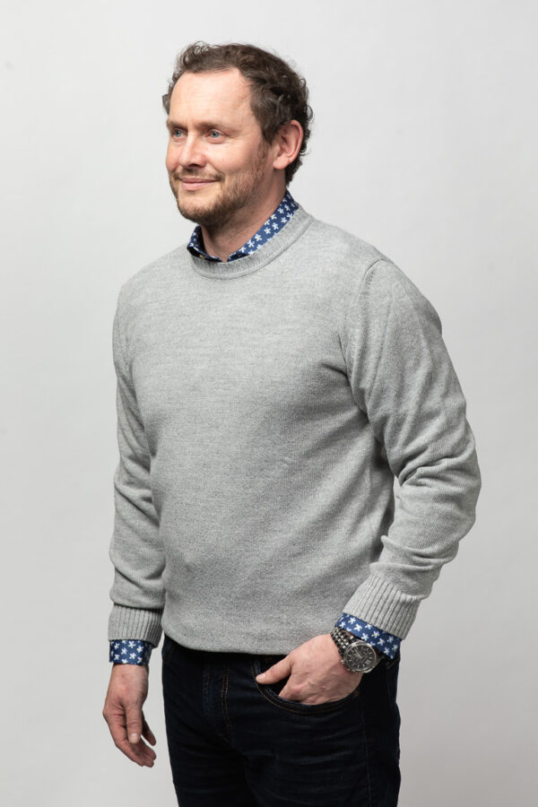 Dario Beltran Plain Crew Neck Grey Jumper - Image 2
