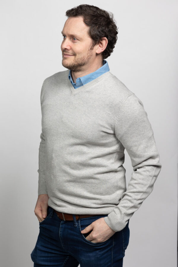 Dario Beltran V Neck Light Grey Jumper - Image 3