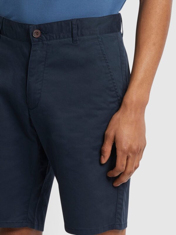 Farah Hawk Navy Shorts F4HSB095 - Image 3