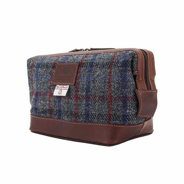British Bag Company 'The Finsbay' Washbag - Image 2