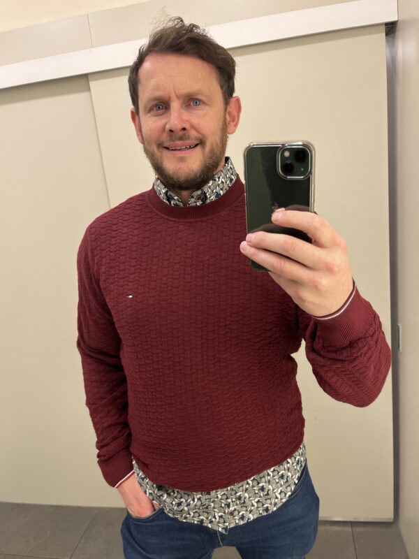 Tommy Hilfiger Bordeaux Textured Crew Neck Jumper - Image 2