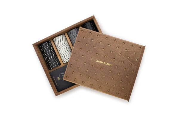 Iron & Glory Dead Mans Hand Poker Set - Image 5