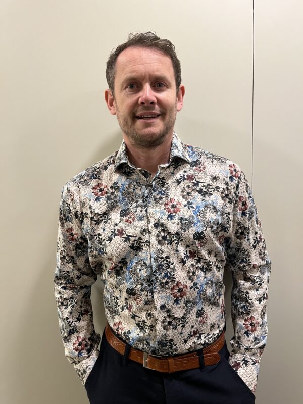 Eden Valley White Shirt With Honeycomb & Flowers
