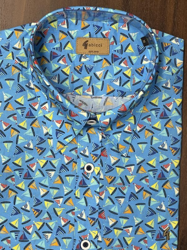 Gabicci Lagoon - Blue Boat Short Sleeve Shirt - Image 2