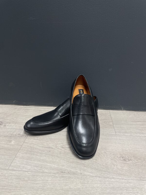 Lacuzzo Black Slip on